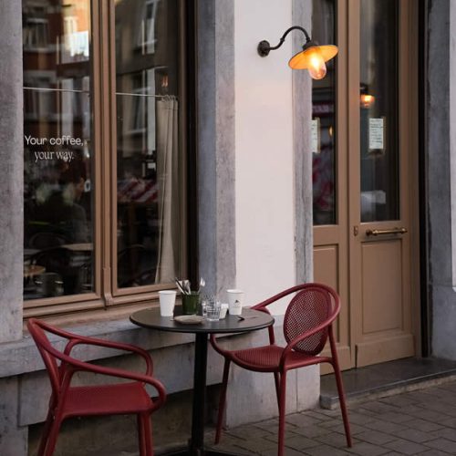 devanture-cafe-honest-coffee-brussels